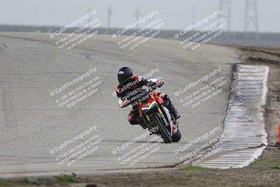 media/Nov-29-2025-TrackDaz (Sat) [[10ae2d9bce]]/A Group/Session 3 (Outside Grapevine)/